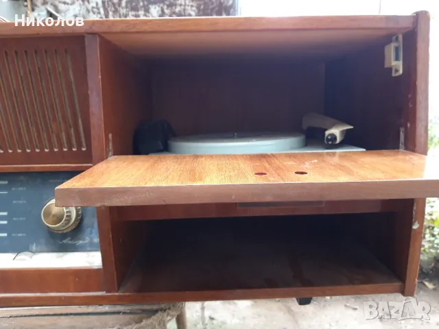 Продавам радиограмофони, снимка 9 - Антикварни и старинни предмети - 18350697