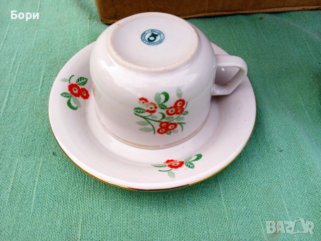 Сервиз за чай/кафе порцеланов, снимка 7 - Сервизи - 36261139