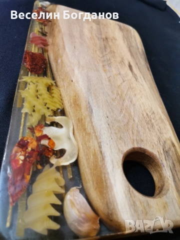 Палто подходящо за рязане и сервиране изработена от епоксидна смола и дърво , снимка 4 - Форми - 52682344