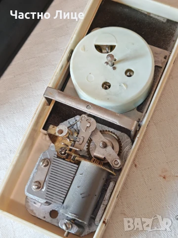 Супер Рядък Руски Соц СССР Настолен Часовник с Латерна, снимка 3 - Други - 50646039