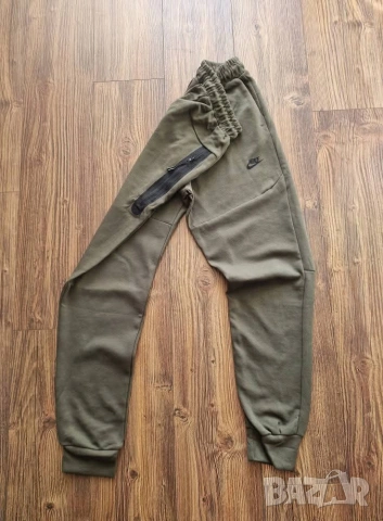 Страхотен мъжки спортен екип NIKE размер M и L, снимка 9 - Спортни дрехи, екипи - 53451358