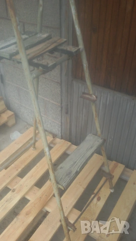 Желязна стълба, на която трябва да се подменят стъпалата, снимка 2 - Други стоки за дома - 53020111