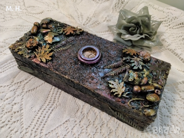 Ръчно декорирана кутия в стил "микс медия", снимка 7 - Декорация за дома - 52953190