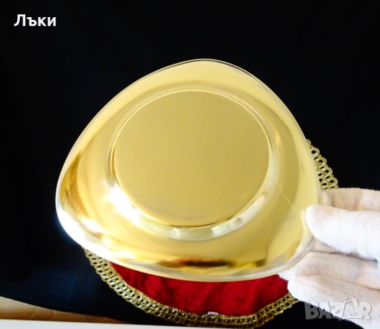 Немска бронзова чиния,триъгълна. , снимка 2 - Антикварни и старинни предмети - 36023873