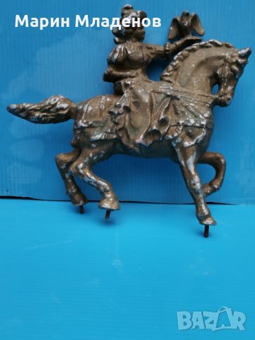 Стара статуетка - алуминиева , снимка 1