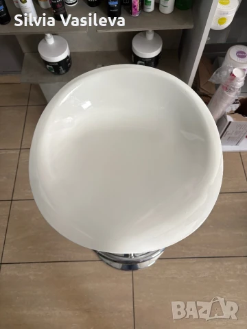 Бар стол в бял лак, снимка 3 - Столове - 50585428