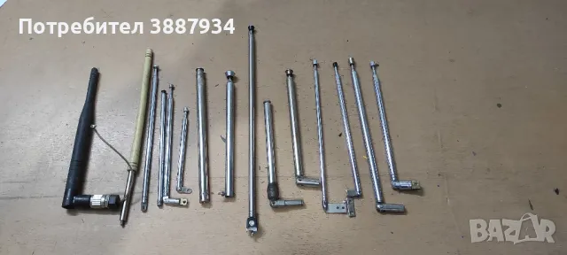 Антени -20лв ЦКключета-15лв бутони -25лв галети-35лв , снимка 1