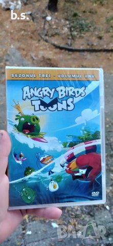 Angry Birds сезон 3 част 1 DVD , снимка 1 - DVD филми - 42715459