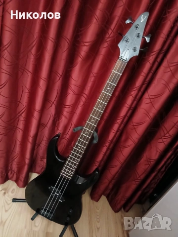 Бас китара Vantage