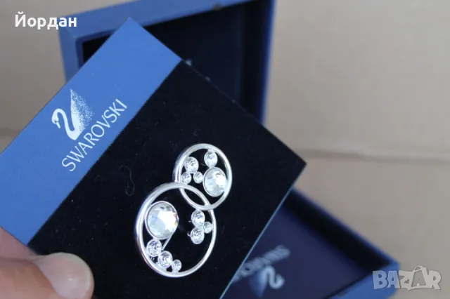 Брошка ''Swarovski'', снимка 9 - Други - 49961230
