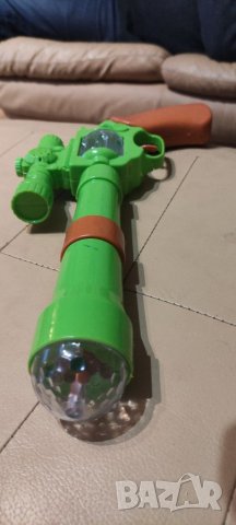 Детски пистолет 50 см със звукови и светлинни ефекти