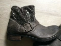 Удобни боти с катарама и камъни,естественна кожа., снимка 2