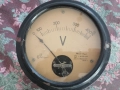 Продавам измервателен уред волтмер от 1954 година, снимка 1