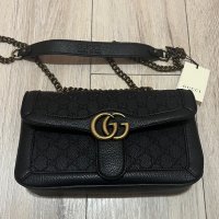 Дамска черна чанта GUCCI, снимка 1 - Чанти - 44305319