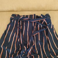Pull and bear шорти, с коланче и ластик, L размер, нови, снимка 3 - Къси панталони и бермуди - 35762359