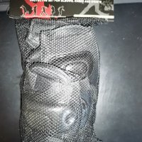 Пластмасови протектори за колена, лакти и китките - размер L/  M, снимка 2 - Спортна екипировка - 41628872