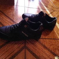 Обувки(сникърси)- Tommy Hilfiger, снимка 1 - Спортно елегантни обувки - 42006011
