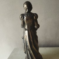 метална статуетка-викториянска дама, снимка 4 - Други ценни предмети - 41930906