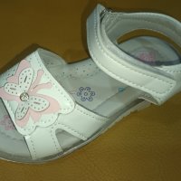 Детски сандали Пеперуда, снимка 1 - Детски сандали и чехли - 41517188