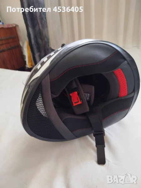 Моторна каска хс чисто нова, снимка 1