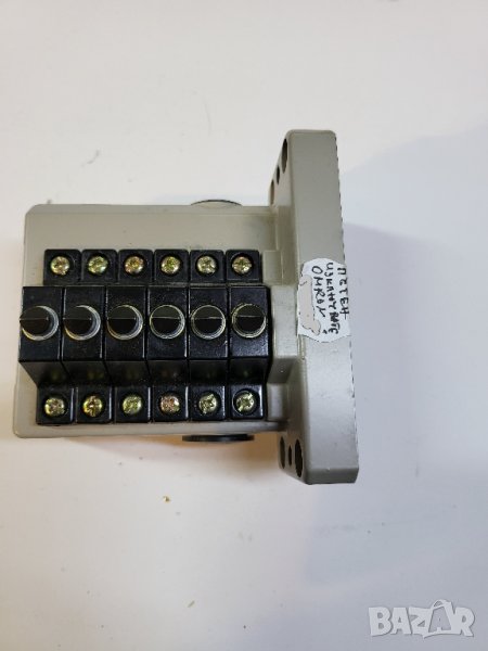 Пътен изключвател, краен изключвател 6VB D4-T NPG OMRON - 6  метални бутона в редица, снимка 1