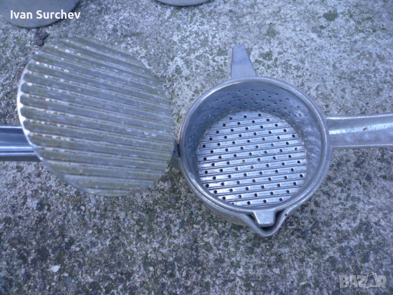 ПРЕСА ЗА ИЗСТИСКВАНЕ НА ПЛОДОВЕ И ЗЕЛЕН4УЦИ ОТ СОЦА, снимка 1