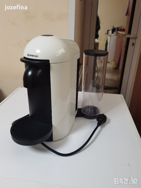 Кафемашина с капсули Nespresso VERTUO Plus GCB2, снимка 1