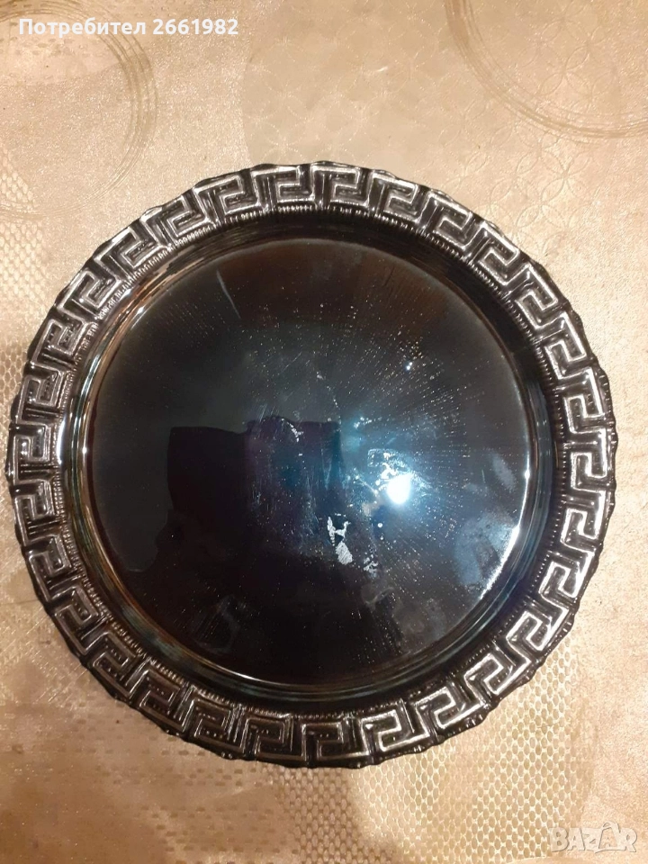 Прекрасен стъклен сервиз от 6 бр. чинии, снимка 1