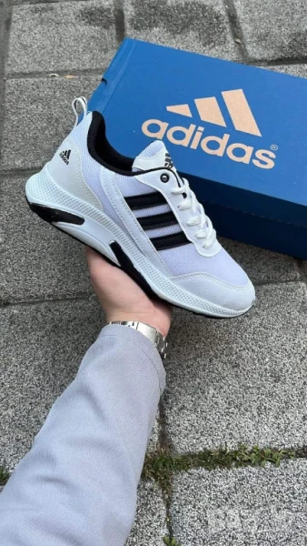 дамски маратонки на едро adidas, снимка 1