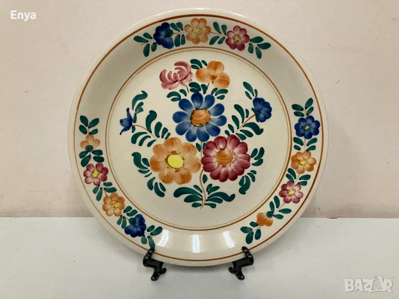 Порцеланова, ръчно рисувана чиния за стена, снимка 1