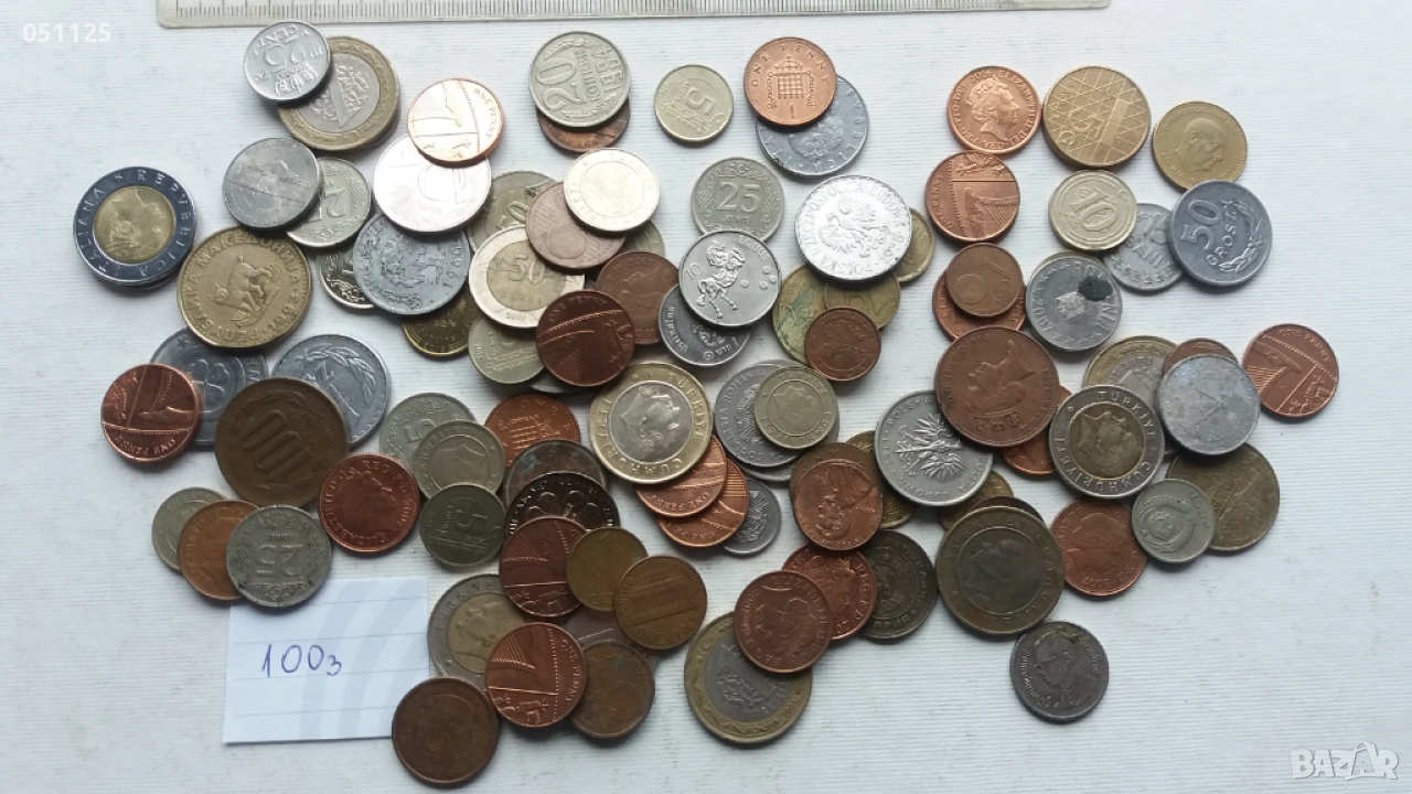 лот от 100 броя чуждестранни монети, снимка 1