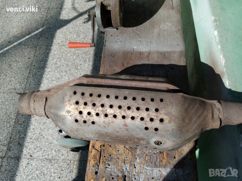 6NO 131 701 AL катализатор празен, снимка 1