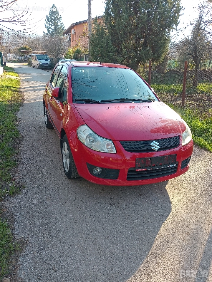 Suzuki SX4 на реални 153000 км без точка Ръжда безупречен двигател., снимка 1