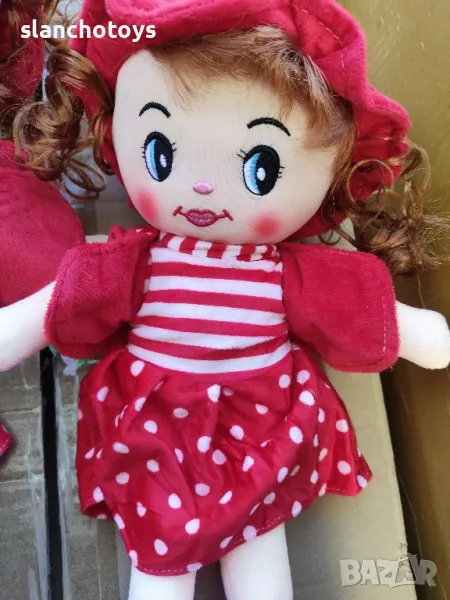 Червен шапчица,плюшена,два размера, снимка 1