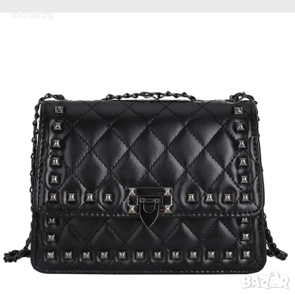 Дамска чанта с капси, снимка 1