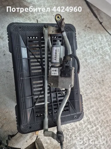 Механизъм моторче чистачки Ауди а4б8 