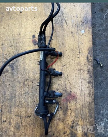 Smart fortwo 1999год 0.6i Горивна рейка с дюзи