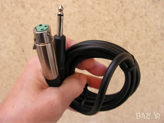 Вокален, динамичен микрофон  на PIP Audio с кабел , снимка 5 - Микрофони - 49263285