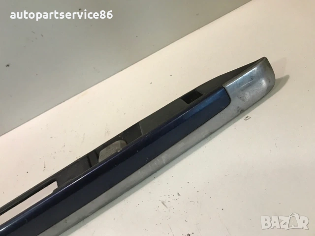 Лайсна за регистрационен номер на задния капак синя за KIA Carnival 2.9 CRDi (2008) 0K53A51270, снимка 3 - Части - 53218746