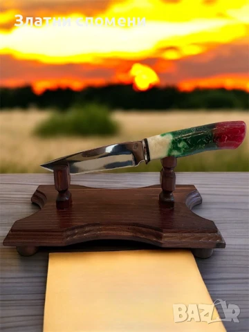 Настолна дървена стойка за нож