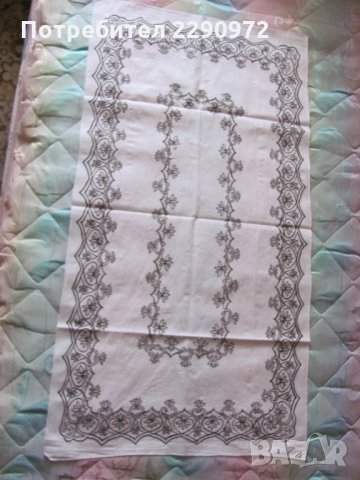 Покривчица и 6 салфетки за сервиране, снимка 4 - Покривки за маси - 34435820