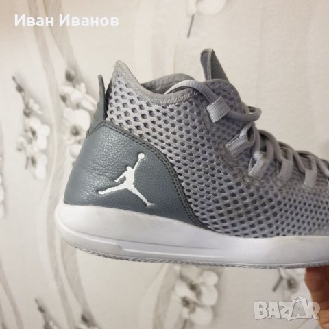 маратонки  JORDAN REVEAL Wolf Grey/ White  номер 40,5-41, снимка 14 - Маратонки - 39756700