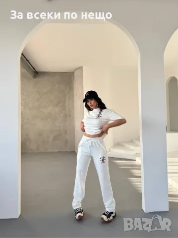 Tommy Hilfiger Дамски Спортен Комплект С Бродирано Лого Тениска И Долнище - 2 Цвята Код A508, снимка 3 - Спортни екипи - 50104509