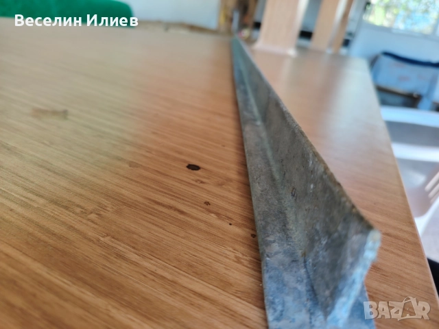 Т-образен подцинкован винкел