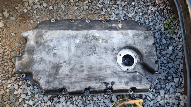 бутала биели картер колянов вал 2.5тди 180 АКЕ 2.5TDI VW AUDI ръчка, снимка 2 - Части - 48051464