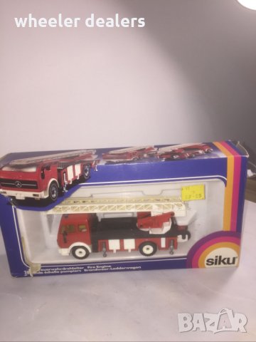 Метална количка SIKU 2819 1/55 Пожарна Mercedes 2819 със стълба