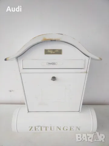 Запазена немска пощенска кутия.