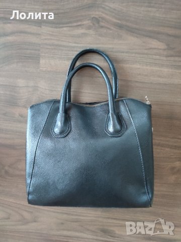 Чанта черна 