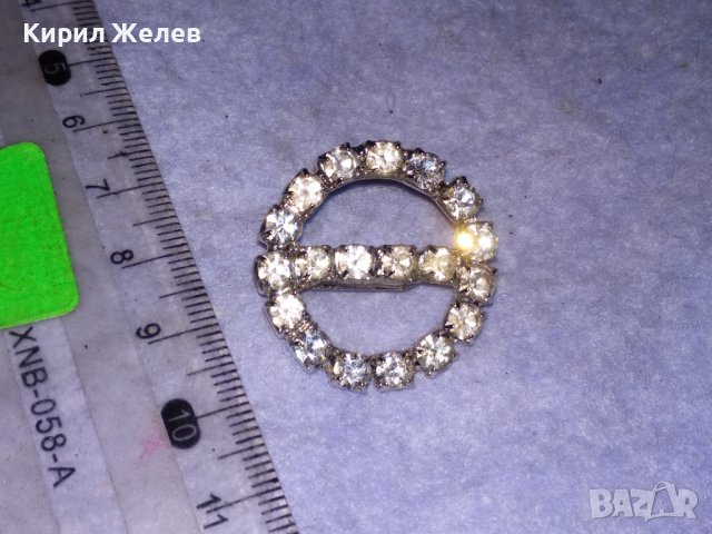 МЕСИНГОВА ПОСРЕБРЕНА РЕТРО БРОШКА с БЛЕСТЯЩИ ФАСЕТИРАНИ БОХЕМСКИ КРИСТАЛИ 37019, снимка 7 - Други - 41396163