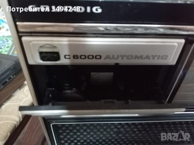 Касетофон Grundig, снимка 2 - Радиокасетофони, транзистори - 51492761